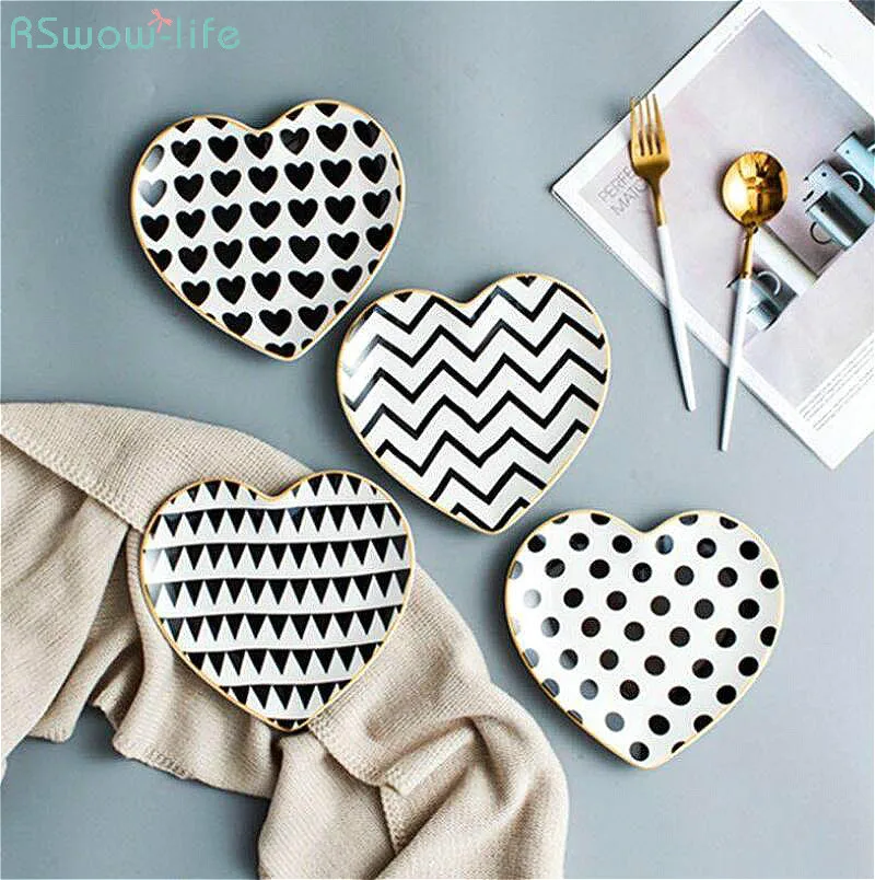 

Nordic Luxury Creative Loving Ceramic Jewelry Receiving Plate Dessert Cake Desktop Placement Plates Serving Dishes Kitchen Dish