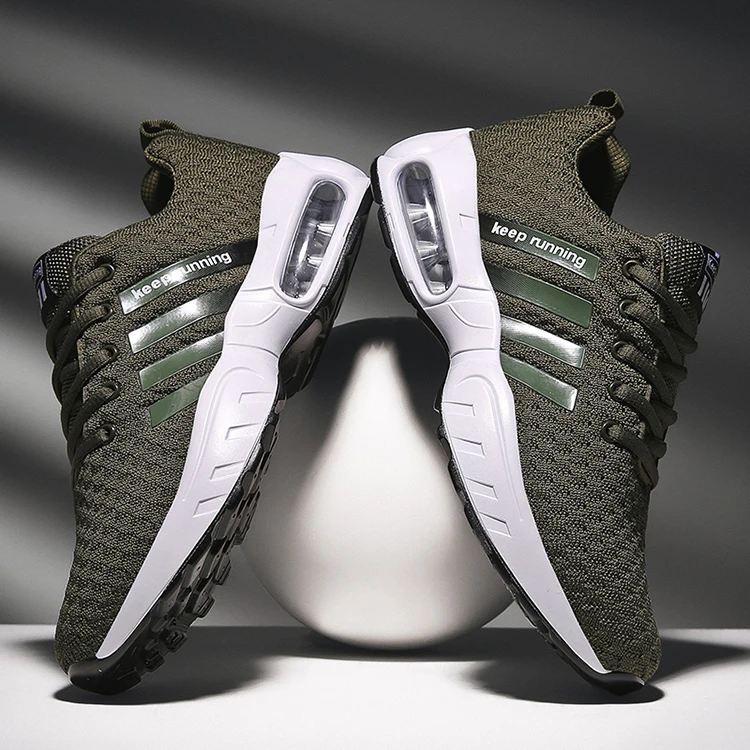 SNEAKERS (2)