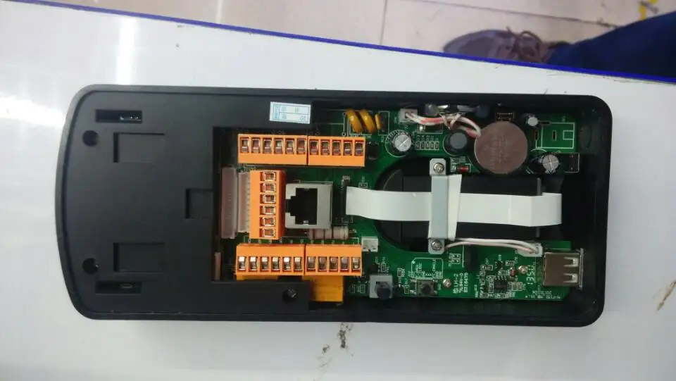 F151 отпечатков пальцев Доступ Управление и посещаемость времени со считывателем идентификационным карт+ USB