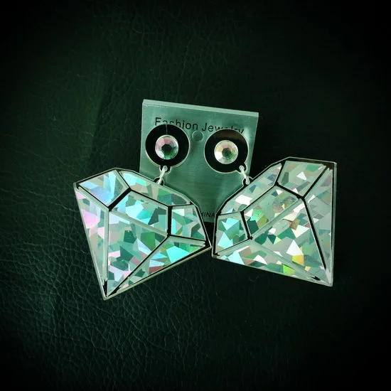 1843126039_290621008