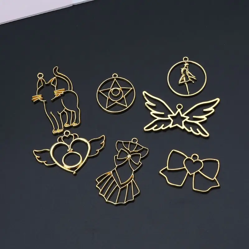 

7Pcs Open Bezel Charm Blank Frame Pendant for UV Resin Crafts Jewelry Making Drop Ship W2952001