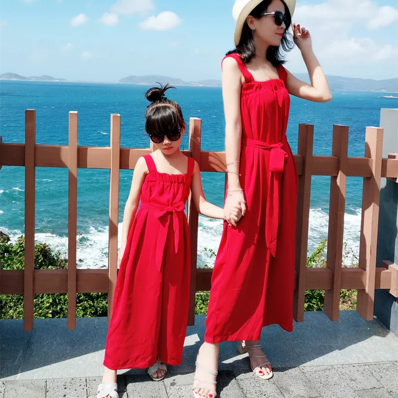 

Summer Mommy and me Dress Jumpsuits Loose Pants Family Matching Outfits Mother Daughter Girl Strapless Dress Beach Party Clothes