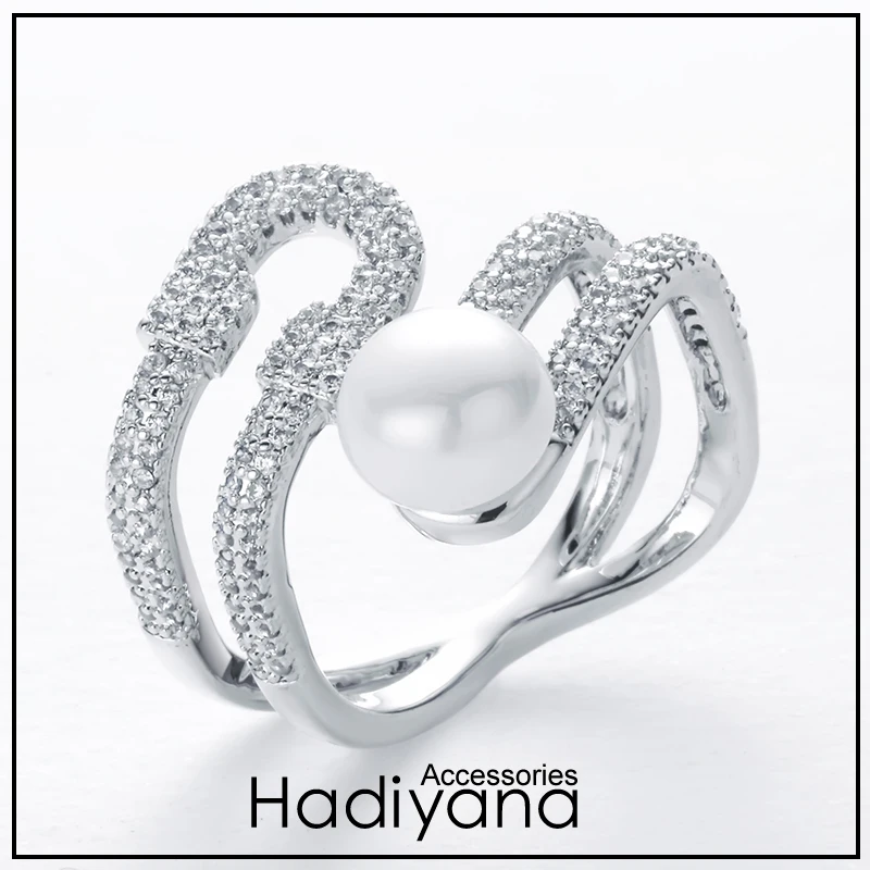 

HADIYANA Fashion Cubic Zirconia Women Ring Micro Pave Setting Clear Stone Square Finger Rings With Pearl Adjustable Size CP256
