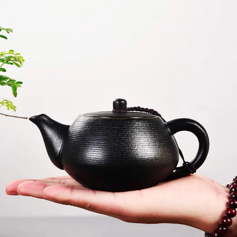 JIA-GUI LUO 245ML Pottery black pottery teapot handmade tea teahouse Tieguanyin tea house leisure club supplies gifts H005 JIA-GUI LUO 245ML Pottery black pottery teapot handmade tea teahouse Tieguanyin tea house leisure club supplies gifts H005