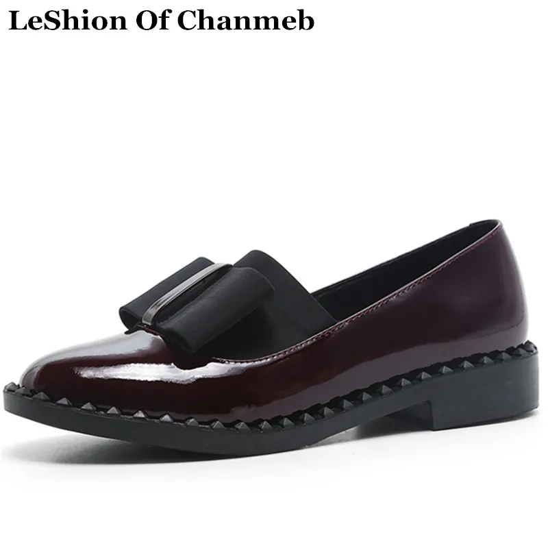 2018 New Bow-Knot Women Oxfords Flats Shoes Teenager Girl's Loafers Students Slip-on Flats Black Wine Red Patent Leather Flats 2018 New Bow-Knot Women Oxfords Flats Shoes Teenager Girl's Loafers Students Slip-on Flats Black Wine Red Patent Leather Flats