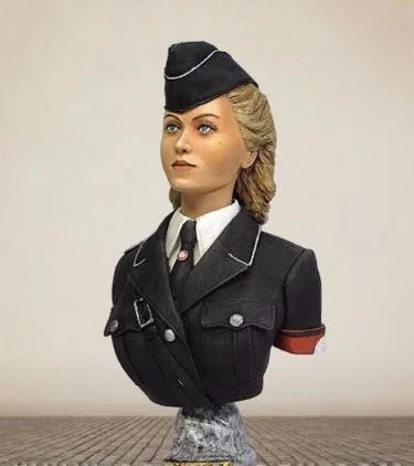 

1/9 Scale Resin Bust Female Military Police Officer