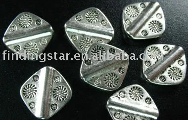 

Бесплатная доставка 180 шт. тибетские серебряные декоративные Квадратные Распорки 14 мм A309