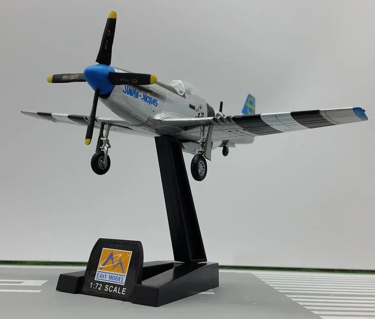 TRUMPETER 1: 72 WWII США P51D Mustang модель 37291 любимая модель