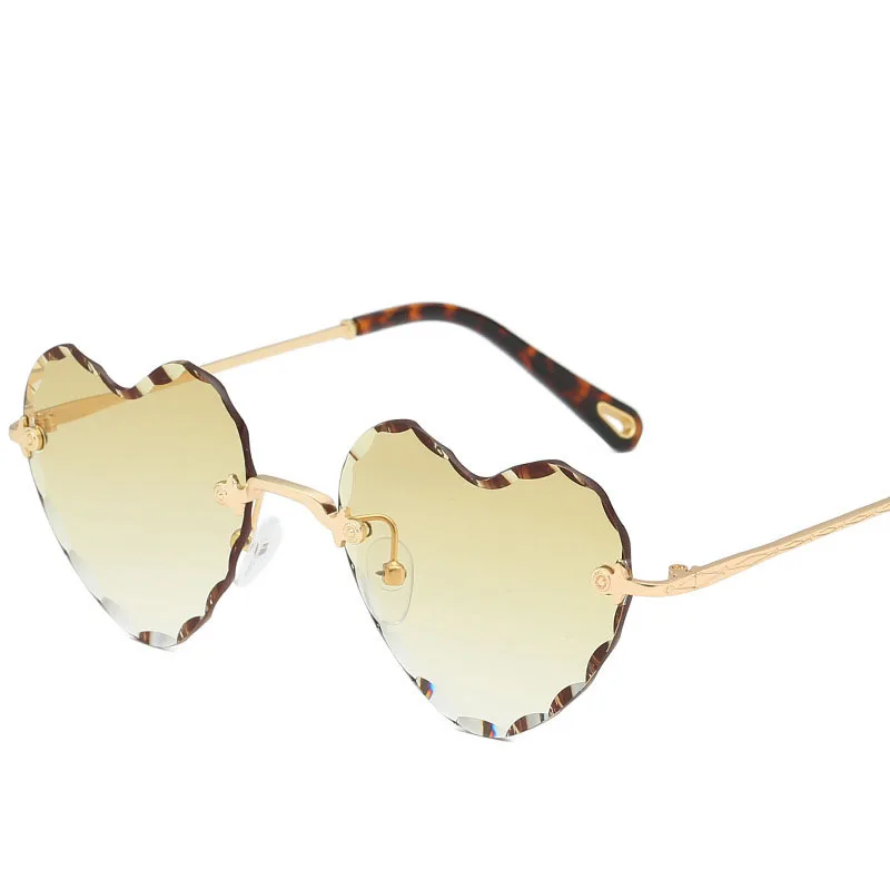 2019 Heart Rimless Sunglasses Women Vintage Brand Designer Ocean Sun glasses Women Retro Overseas Beach Leisure Sunglass UV400 2019 Heart Rimless Sunglasses Women Vintage Brand Designer Ocean Sun glasses Women Retro Overseas Beach Leisure Sunglass UV400