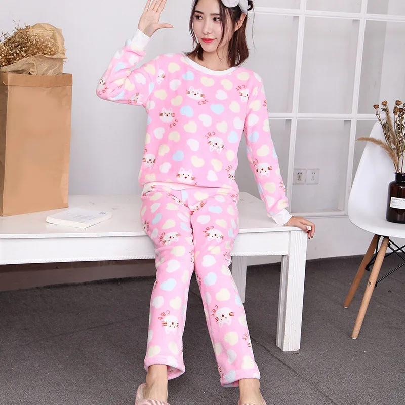 

Coral Velvet O neck Thick Women Pajamas Set Full Sleeve Warm Sweet Pullovers Long Trousers 2018 Autumn Winter Women's Nightie
