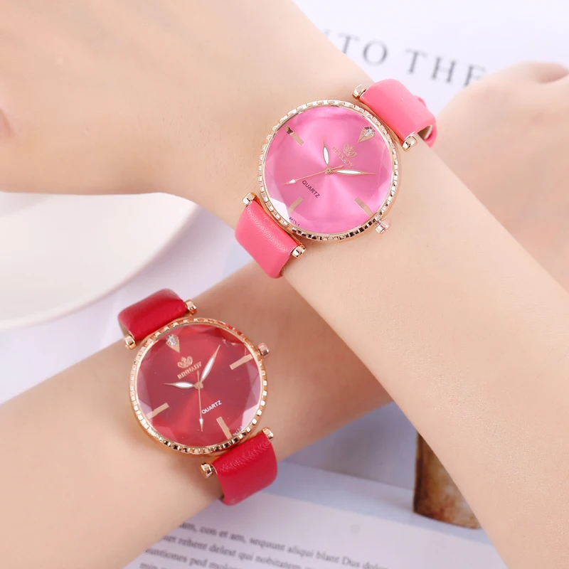 Многоугольные простые дизайнерские женские модельные часы с циферблатом, роскошные модные кварцевые женские часы, брендовые белые женские наручные часы из искусственной кожи