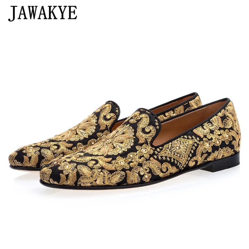 

2019 New Hand Embroidery Loafers Men Round Toe Real Leather Flat Casual Shoes Ethnic Banquet Wedding Shoes Lazy Muller Shoes Men