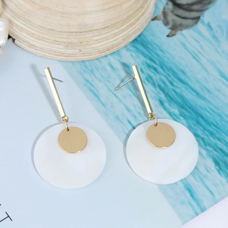 

2019 Boho Geometric White Shell Drop Earrings For Women Trendy Cute Round Hanging Earring Simple Metal Dangle Earrings Gift