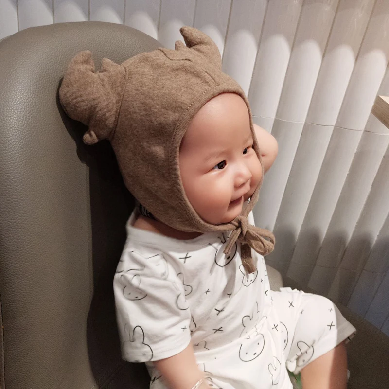 Осень-зима мультфильм рога Милая теплая одежда для малышей шляпа очаровательны шляпу ребенка Кепки реквизит для фотосессии 3-24 месяцев AD0463