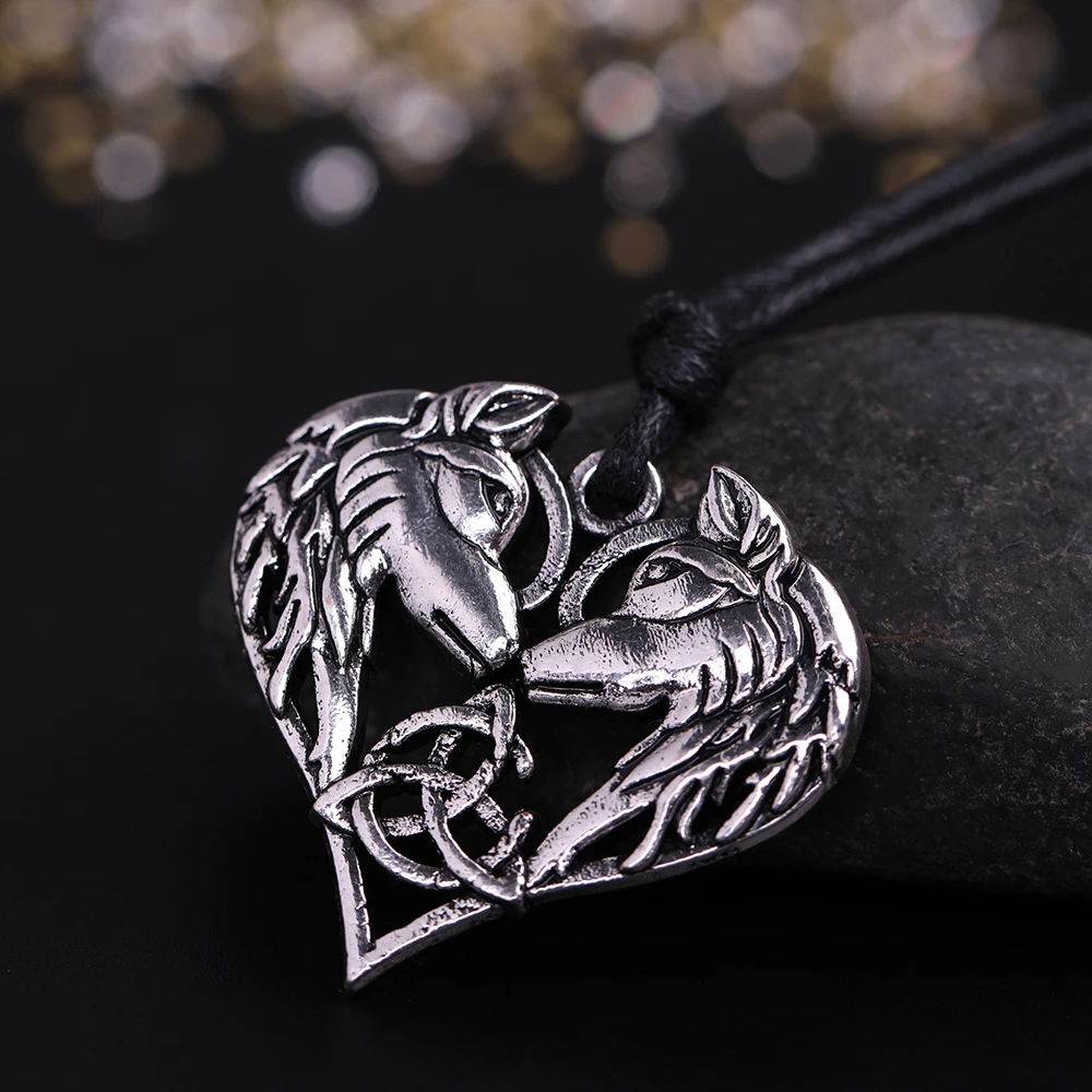 My shape Celtics Spirit Wolf Pendant Necklace Couple Heart Necklaces Love gift Norse Vikings Wolf Head Original Animal Jewelry