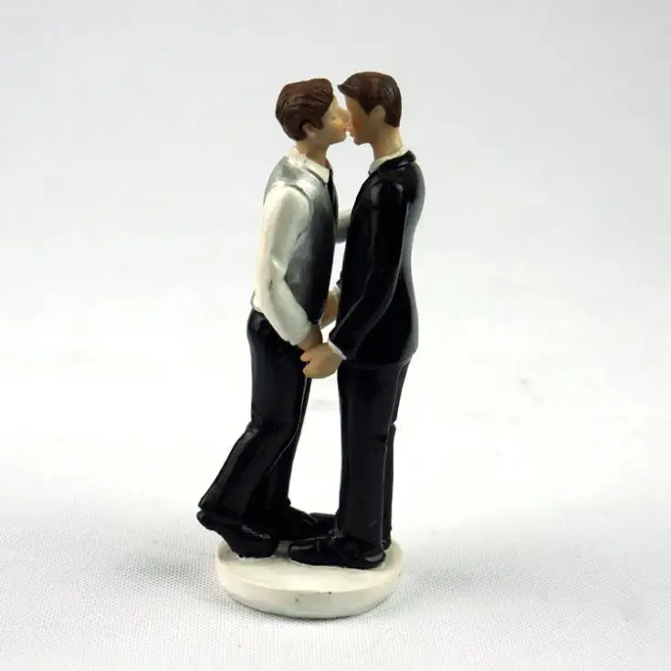 Trannys with straight men Gay wedding topper