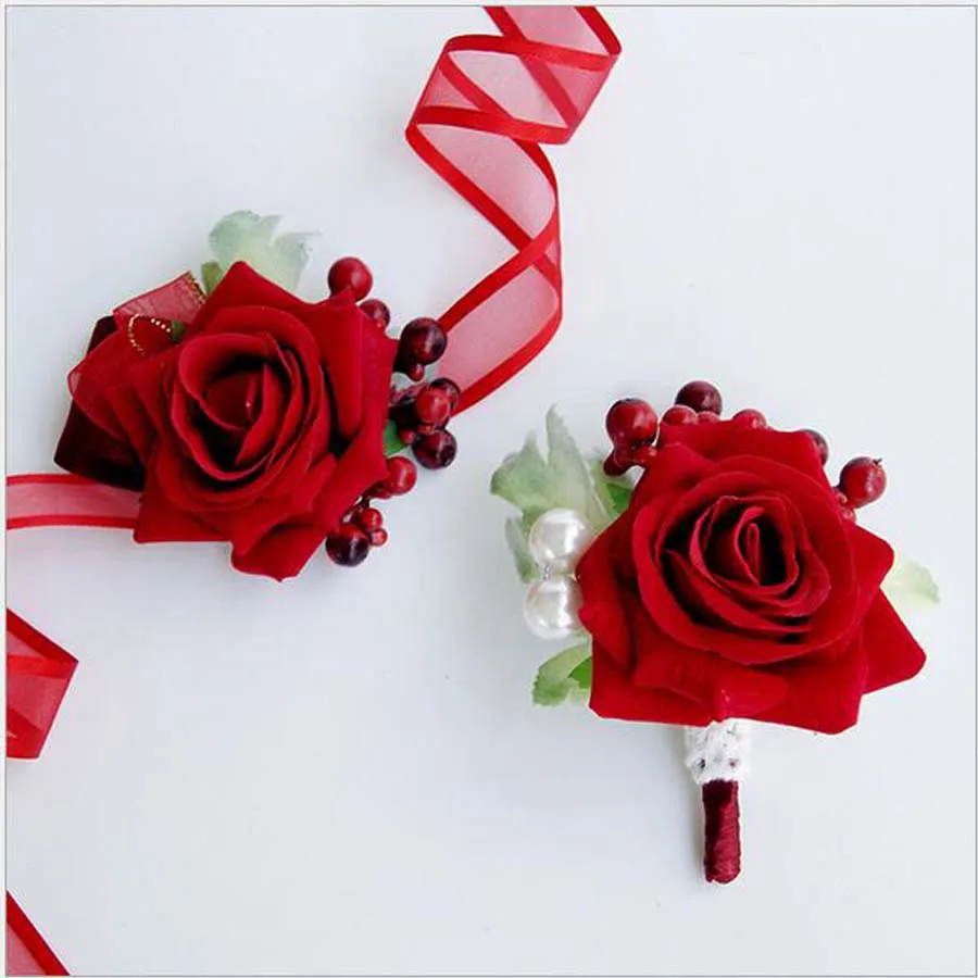 

4pcs of high-grade flocking red roses flower Bride and groom wedding dress corsage wrist flower Wedding decorations flower