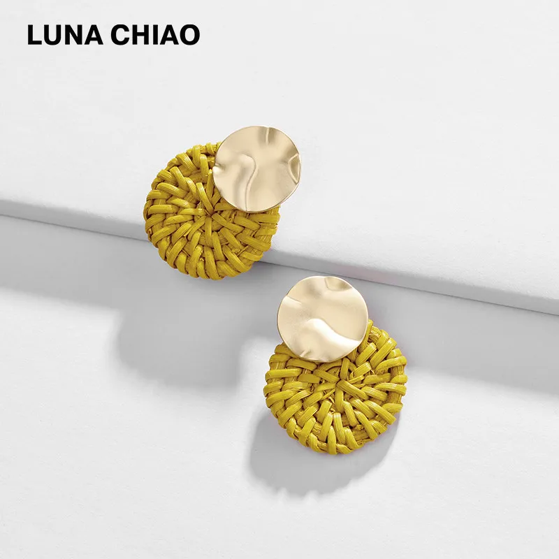

LUNA CHIAO Fashion Jewelry Dyed Round Knitted Rattan Stud Earrings Handmade Uneven Surface Metal Earring for Women