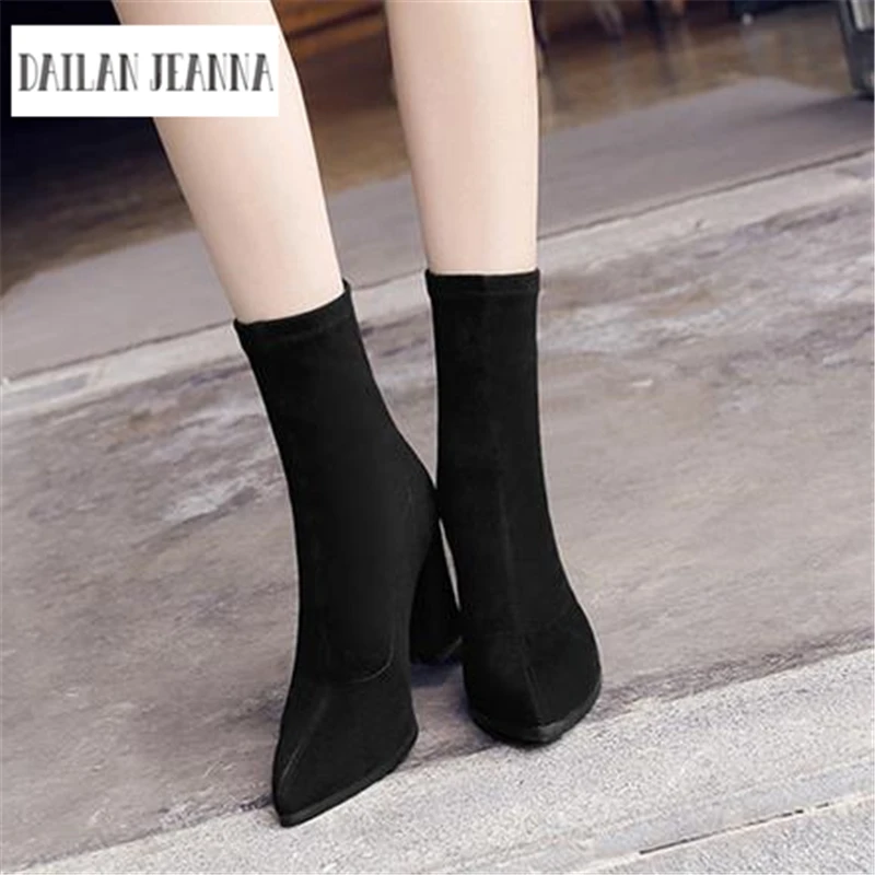 Europe and the United States 2017 new boots suede shoes boots stovepipe socks in tube pointed high-heeled bootswith thick boots Europe and the United States 2017 new boots suede shoes boots stovepipe socks in tube pointed high-heeled bootswith thick boots