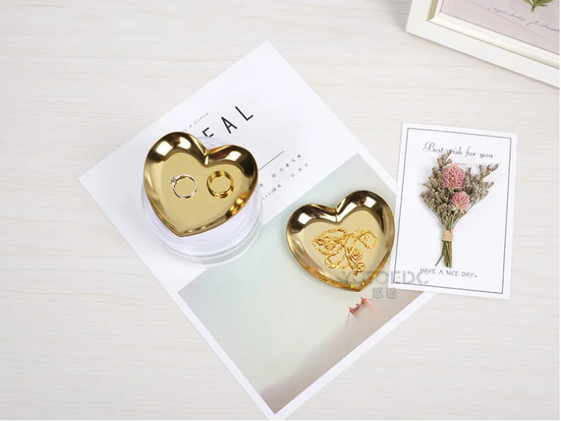 HTB10fSfVgHqK1RjSZFkq6x.WFXak.jpg?width=792&height=594&hash=1386