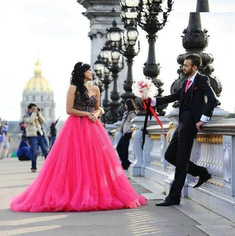 Tips for Dressing for an Engagement | The Borrow It Bindaas Scoop
