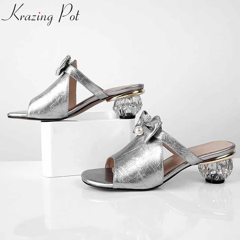 

Krazing pot 2019 genuine leather movie star streetwear crystal high heels pearl rhinestone pendant peep toe elegant sandals L84