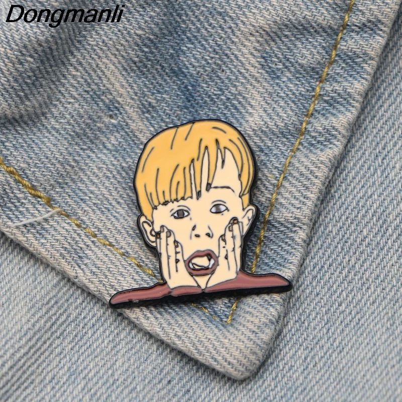 

DMLSKY HOME ALONE Funny Brooch Metal Enamel Pin Women and Men Fashion Brooches Clothes badge Shirt Collar Pins M2880