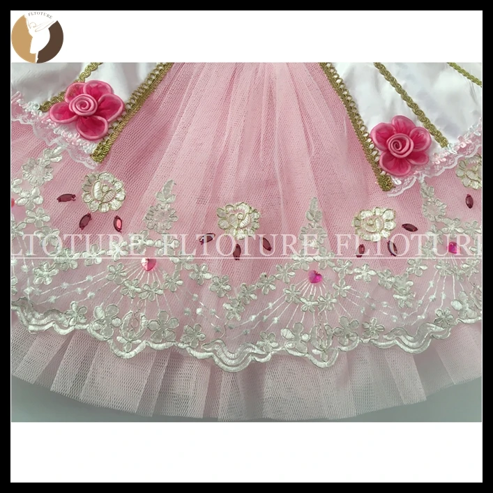 AT1220 tutu nutcracker
