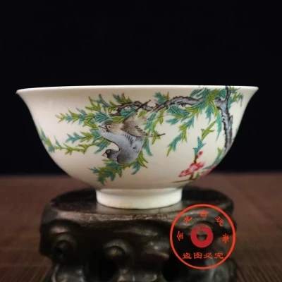 

Антикварная фарфоровая чаша Daqing Qianlong в виде цветка сливы