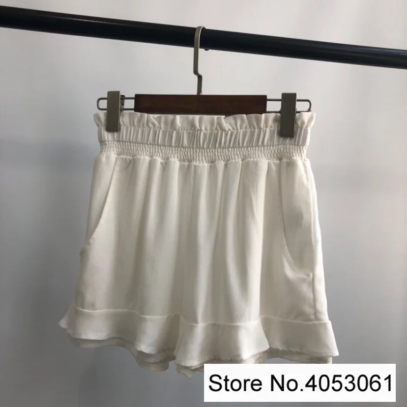 

Cotton Women White Casual Hot Shorts With Elastic Waist