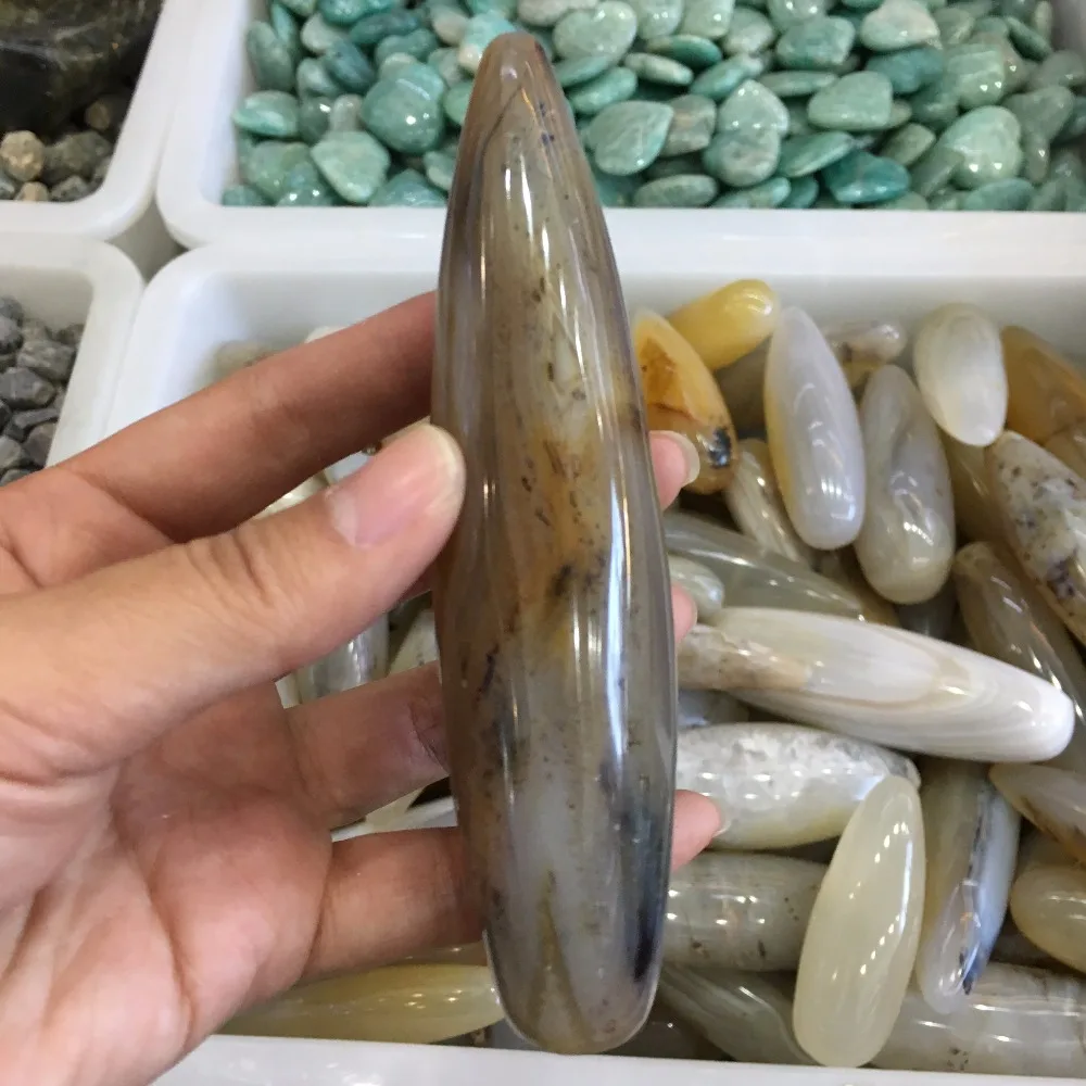 

Массажная палочка из натурального агата, 130 г