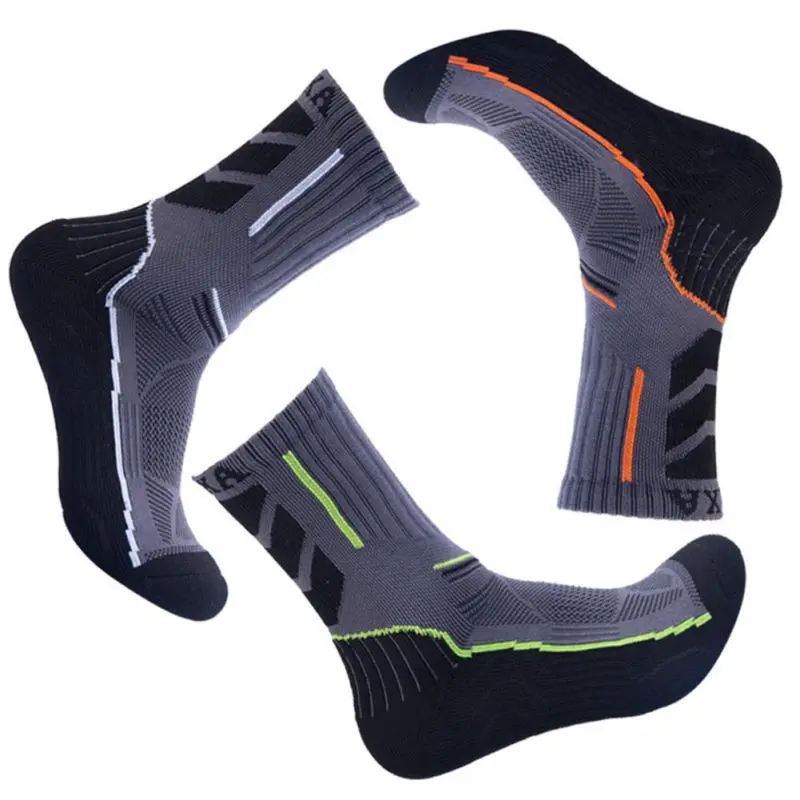 

Quick Dry Breathable Absorb Sweat Antibacterial Summer Winter Training Socks Sports Socks Male Socks