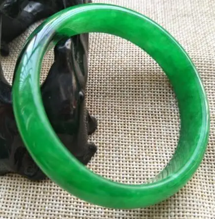 

Certified Grade A 100% Natural Green Jadeite JADE Bracelet Bangle
