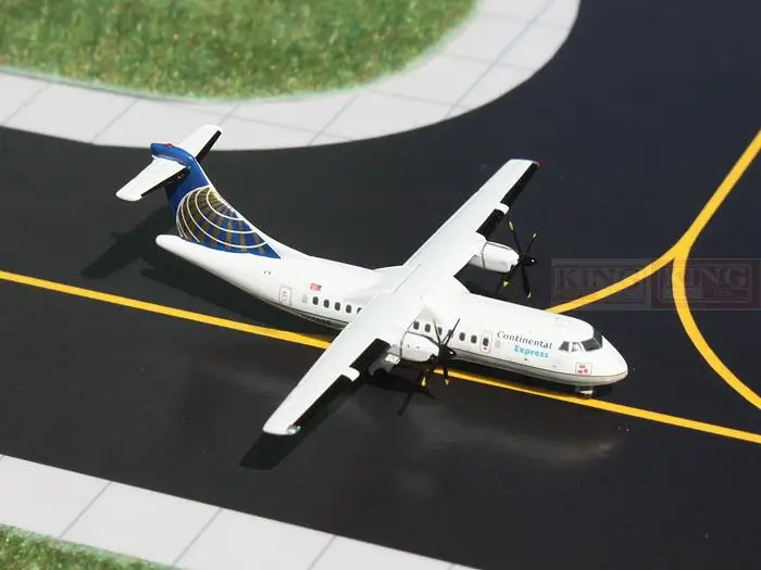 

GJCOA1079 GeminiJets Continental Airlines N14832 1:400 ATR-42 commercial jetliners plane model hobby