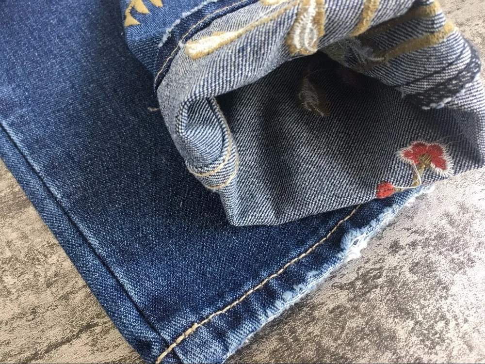2018 Embroidery Vintage Boyfriend Jeans For Women Denim Pants Mom Jeans Woman High Waist Skinny Jeans Femme Feminino Trousers