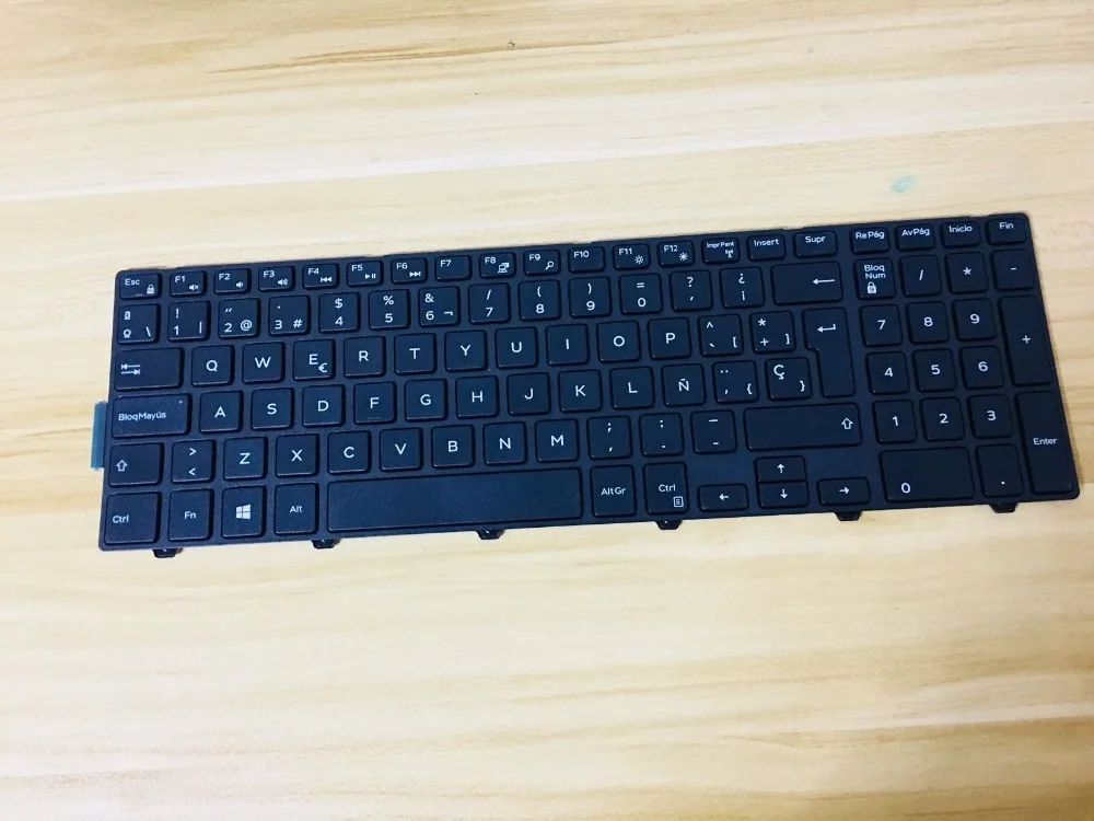 

New keyboard for Dell Inspiron 17 5748 5749 5758 5755 5759 Vostro 15 3549 3558 Vostro 3546 3549 SPANISH layout