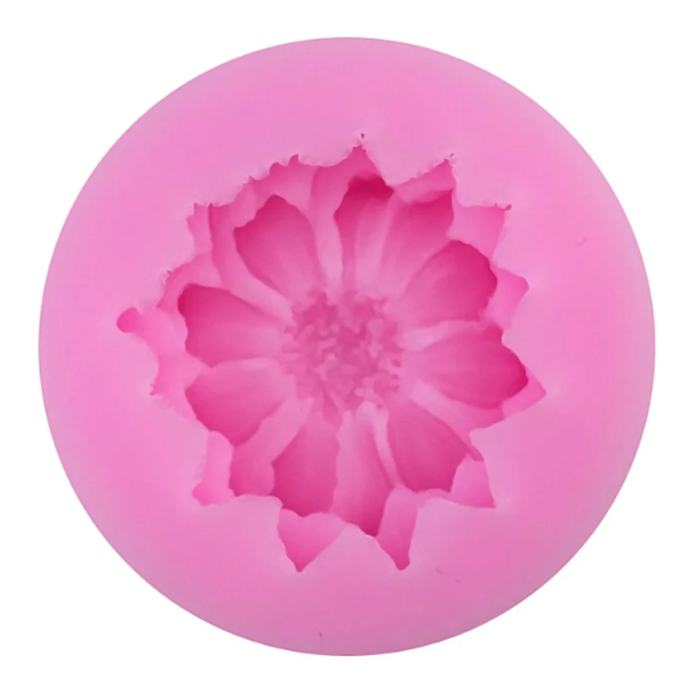 

Beautiful Daisy Flower Shape Silicone Cake Mold Bakeware Mold For Cupcake Chocolate Soap 3D Fondant Cake Decoration Tools