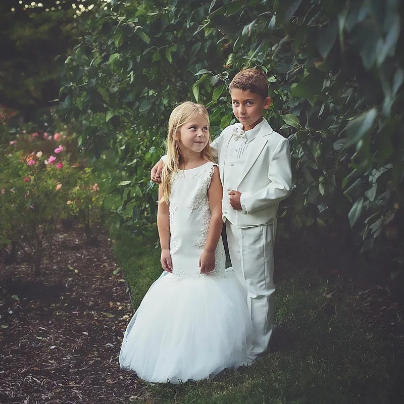 country-wedding-white-mermaid-flower-girls-dresses-tulle-ball-gown-train-lace-applique-beads-little-girls-pageant-dress-holy-communion-dress (1)_
