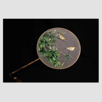 

Suzhou embroidery palace fan is a high end gift with Chinese style