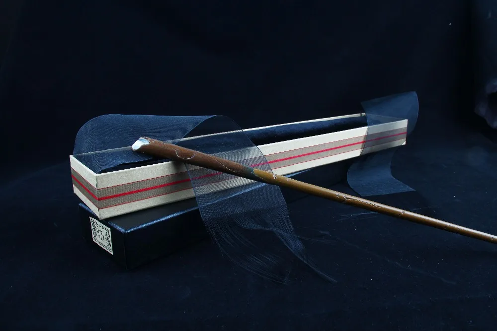 

Christmas Toys Iron Core Fantestic Beat Scamander&Quenni GoldStein Magical Wand Har Potter Ribbon Gift Box Free Train Ticket