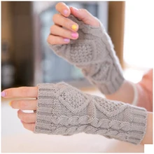 Твердые Зимние перчатки Для женщин вязаный с открытыми пальцами женские перчатки Модные муфта для рук варежки Для женщин перчатки зимние теплые кожаные Наручные часы с добавлением шерсти