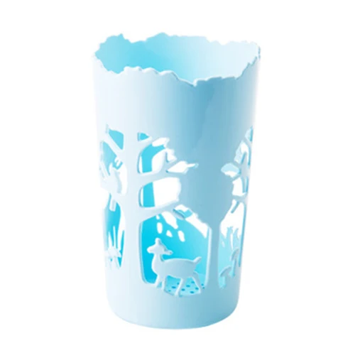 

1 x Plush Toy Pen Container Brush Pot Circular Hollow Out Deer Tubular Penrack Pencil Vase Pen Container 9 * 7.5 * 14.8