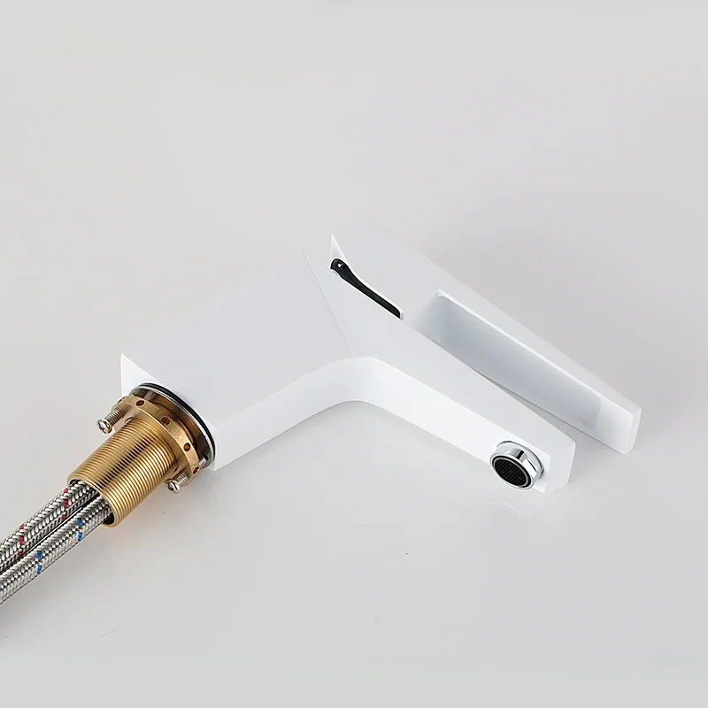 النحاس الحمام الغرور بالوعة صنبور المياه الساخنة والباردة حوض خلاط