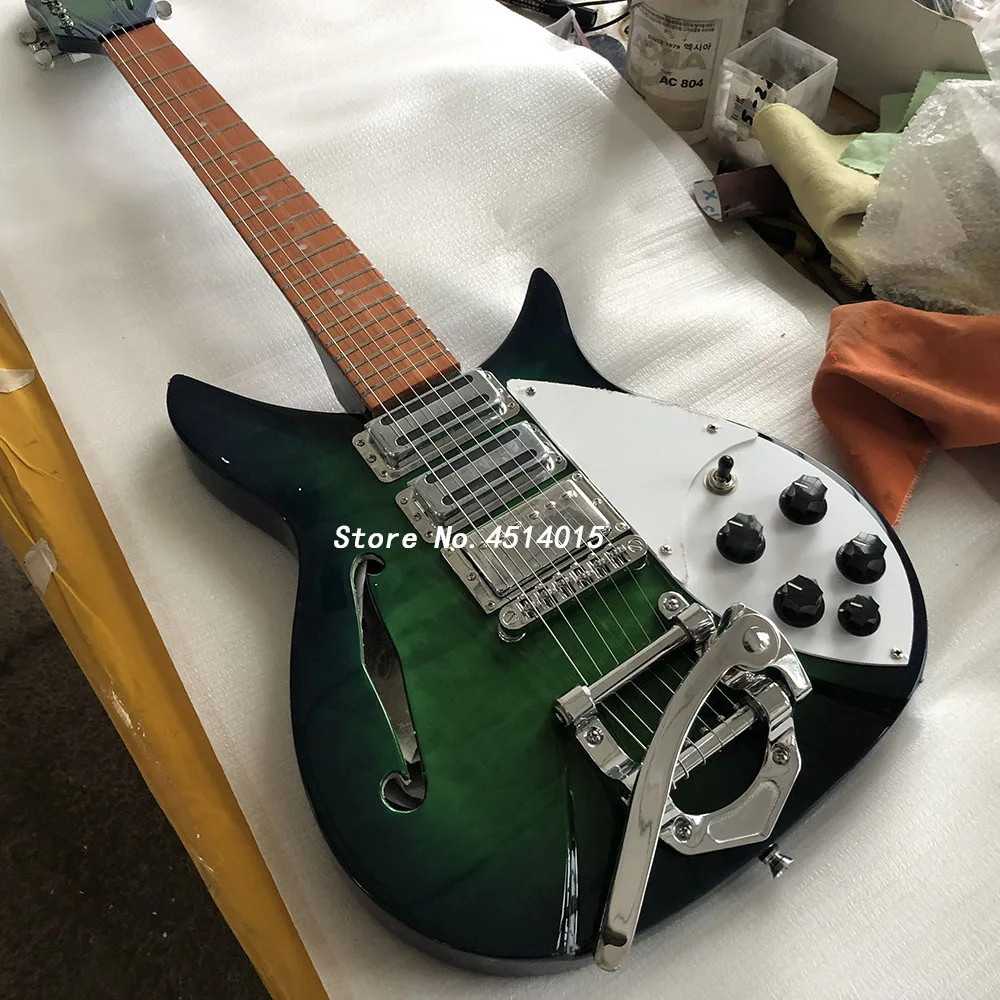

Grote high-quality Rick 325'' 527 blue paint, F - hole electric guitar, cloud veneer, real photos