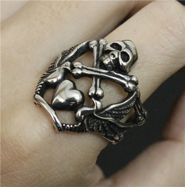 

Drop Ship Size 7-13 Skull Bone Cross Ring 316L Stainless Steel Man Boy Band Party Flying Love Heart Ring