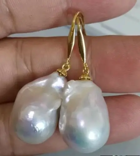 white natural AAA 16x14 mm South Sea Pearl Earrings 14K/20 YELLOW GOLD