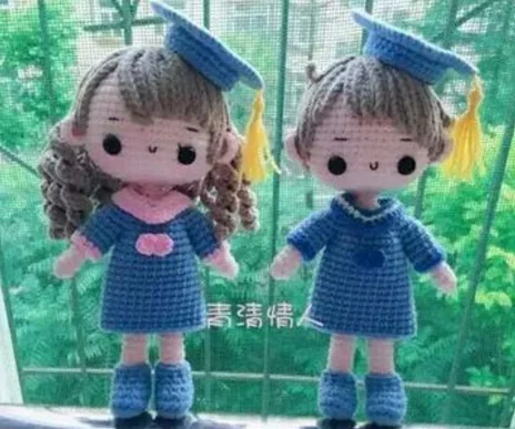 crochet graduation doll