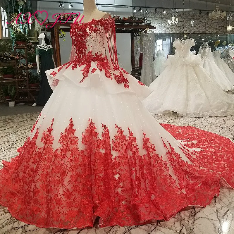 

AXJFU white lace princess red flower beading crystal ruffles vintage wedding dress luxury long pearls wedding dress 05410