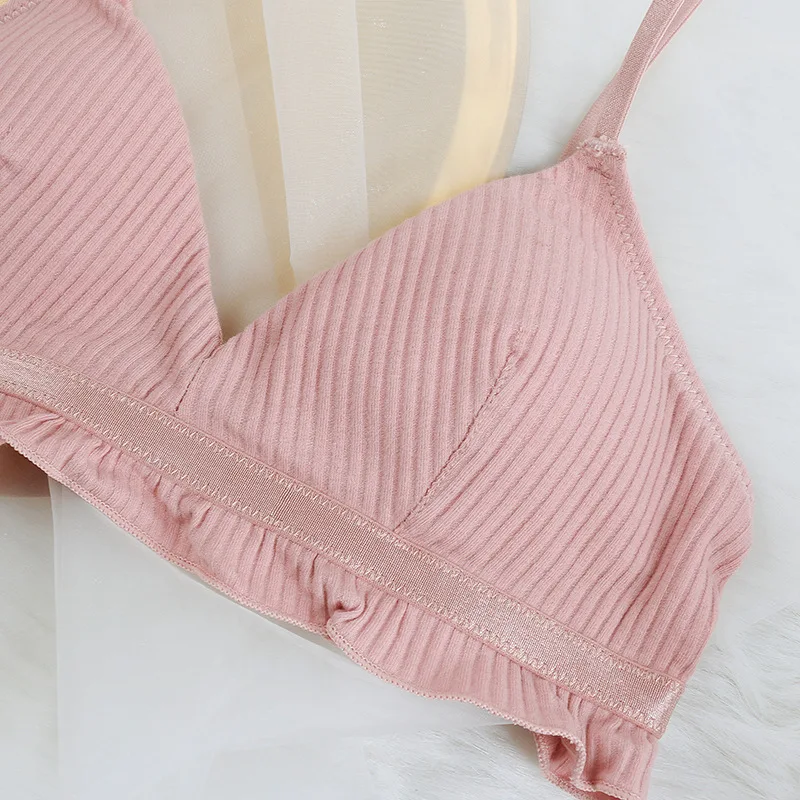 Пуш-ап Беспроводной бюстгальтер пикантные удобные Bralette комплект хлопок нижнее белье с подкладками костюмы оборками снизу, Трусики-бикини белье с низкой посадкой