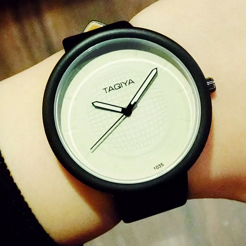 

Watch Female Students Edition Contracted Joker Original SuFeng Jelly Candy Color Fashionable Quartz Table Middle School Students